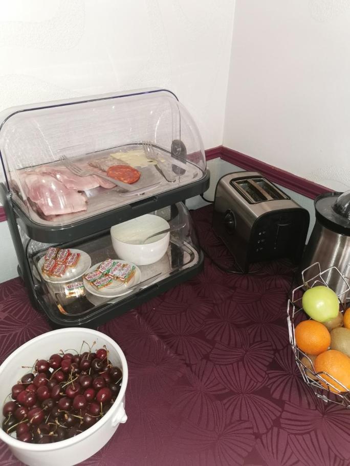 Hotel Restaurant La Grenouillere Vitré Kültér fotó
