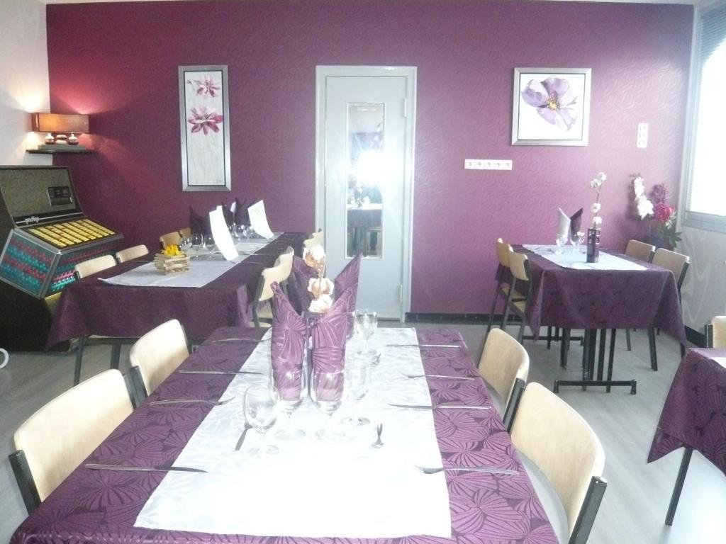 Hotel Restaurant La Grenouillere Vitré Kültér fotó