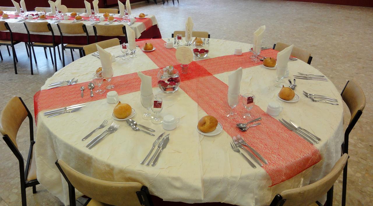Hotel Restaurant La Grenouillere Vitré Kültér fotó