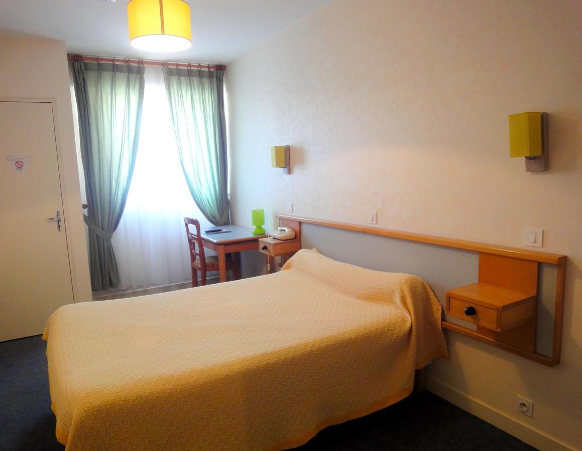 Hotel Restaurant La Grenouillere Vitré Kültér fotó